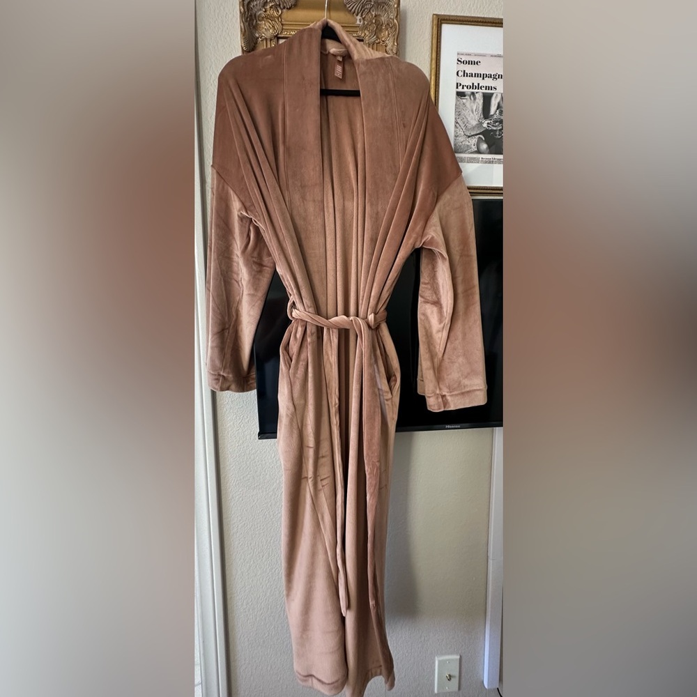 Skims Robe